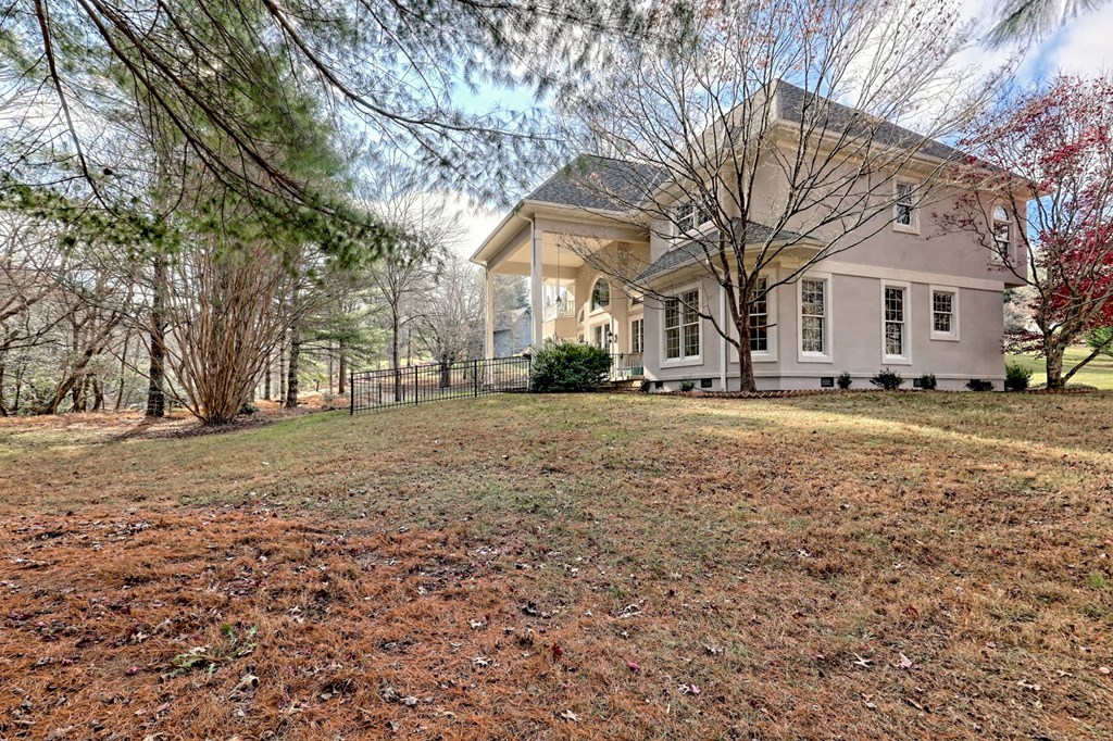 140 Duncan Mill Road