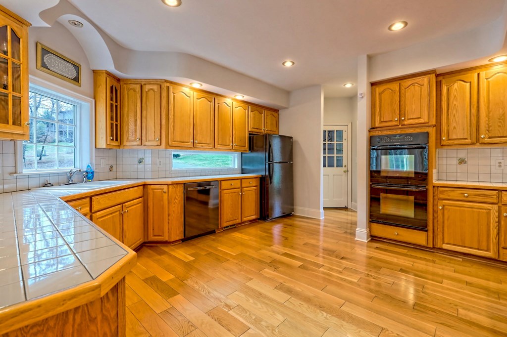 140 Duncan Mill Road