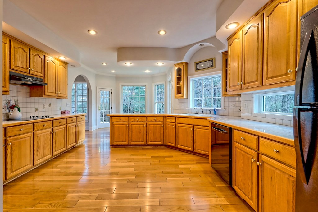 140 Duncan Mill Road