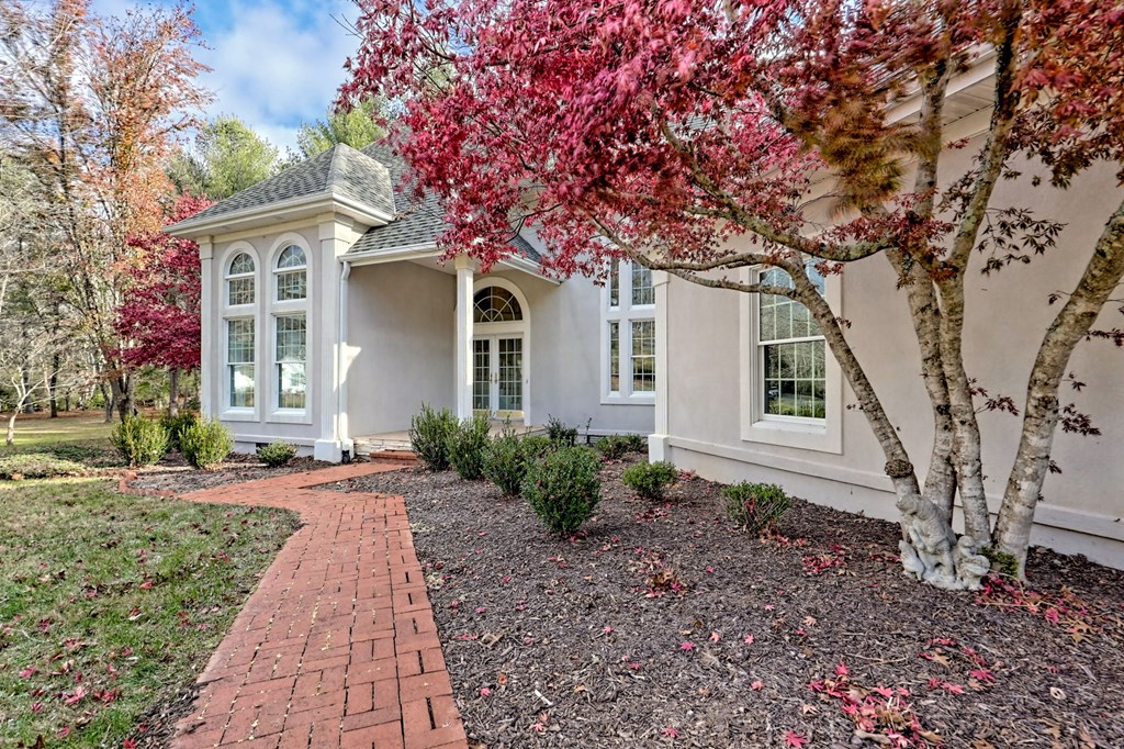 140 Duncan Mill Road