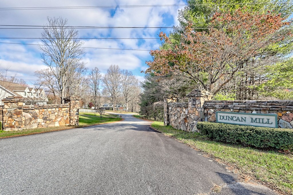 140 Duncan Mill Road