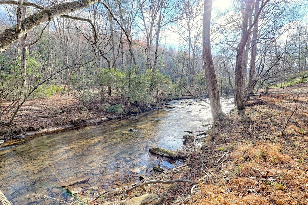 140 Duncan Mill Road