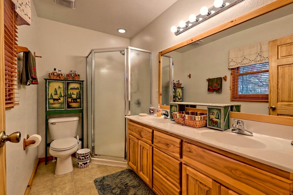 190 Train Tracks Trail