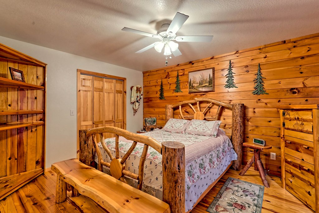 190 Train Tracks Trail