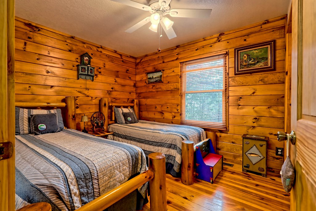 190 Train Tracks Trail