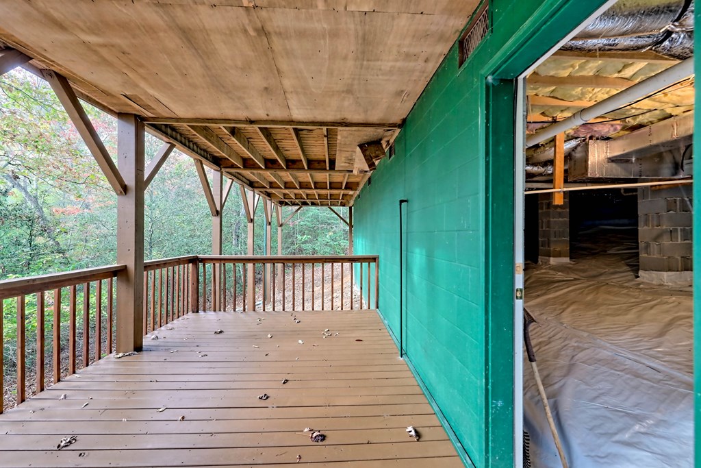 190 Train Tracks Trail