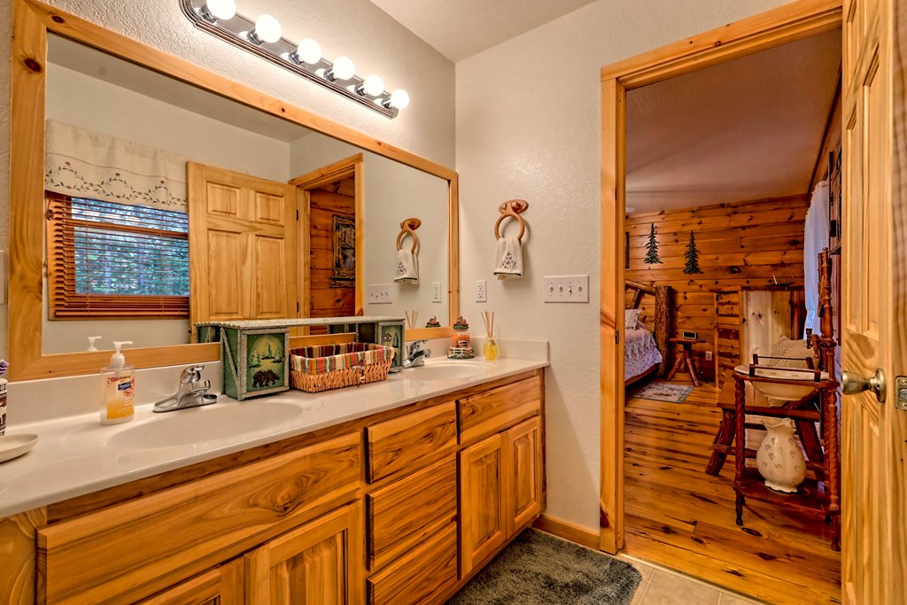 190 Train Tracks Trail