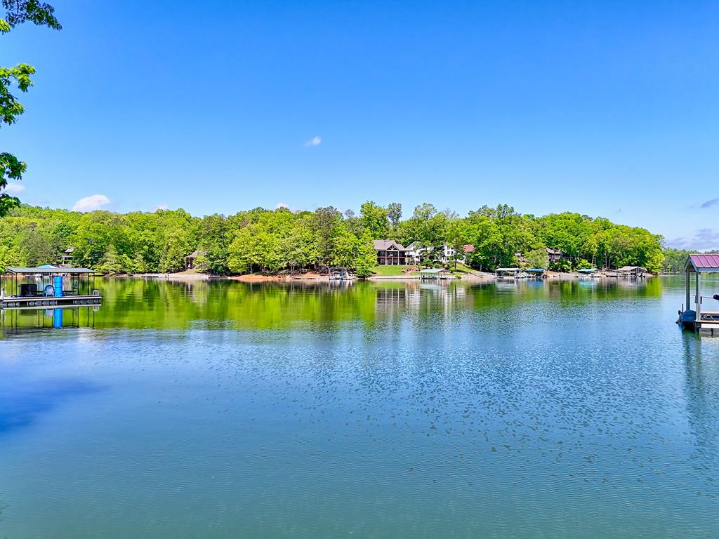 21/22/23 Leisure Time Road