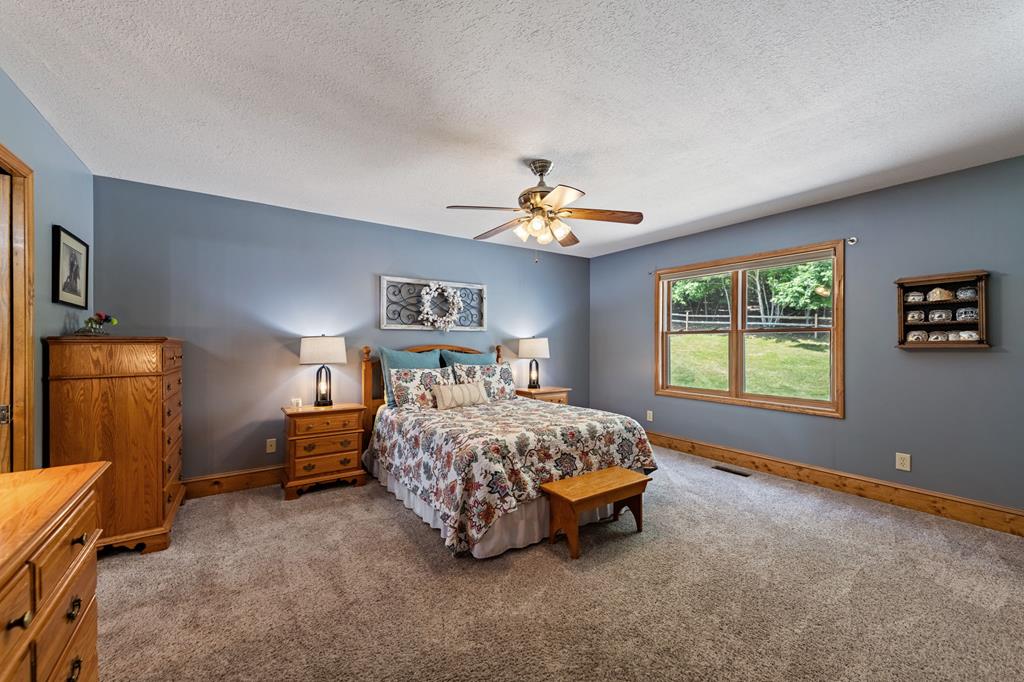 341 Holly Lane Road
