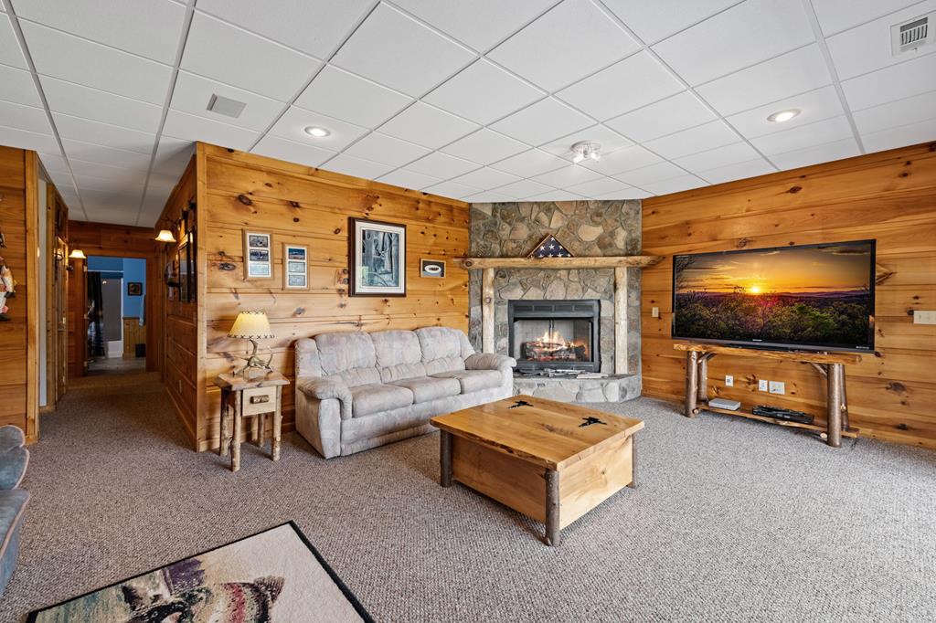341 Holly Lane Road