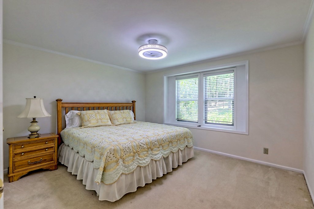 993 Lakeside Drive
