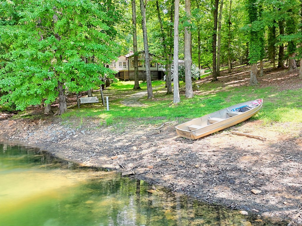 993 Lakeside Drive