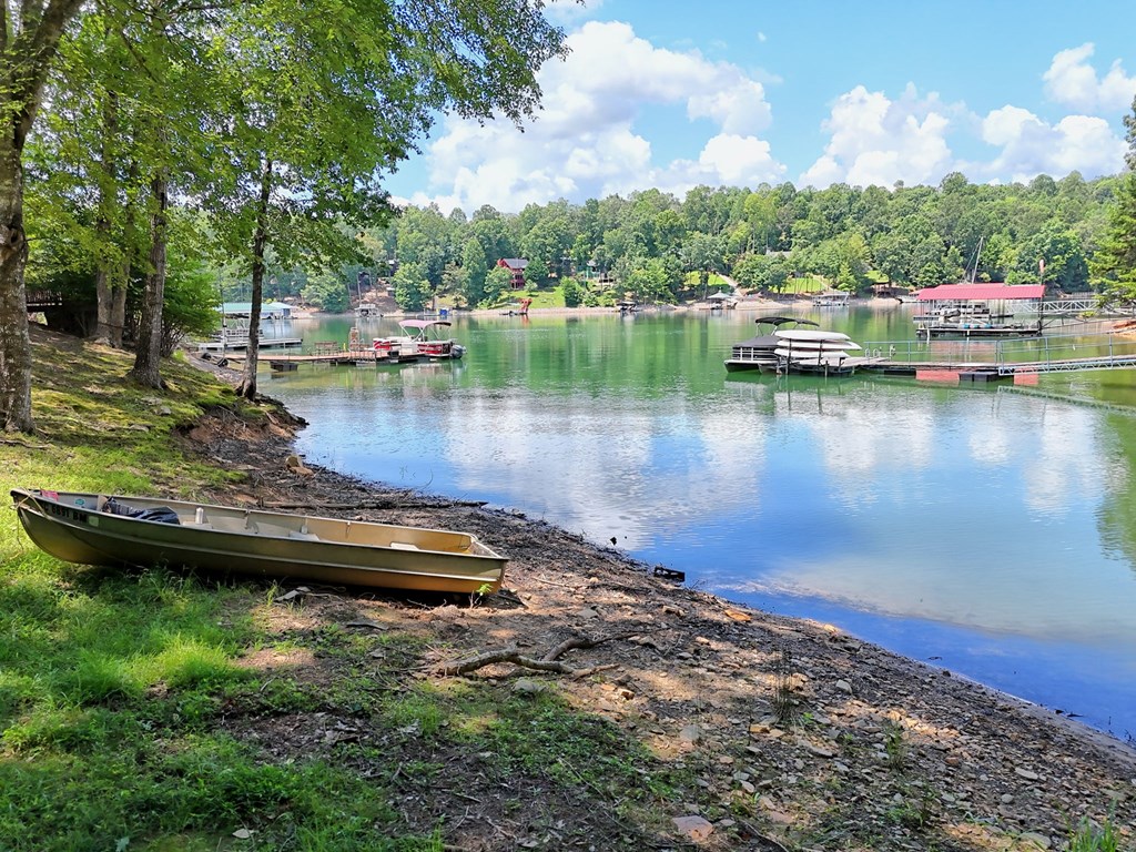 993 Lakeside Drive