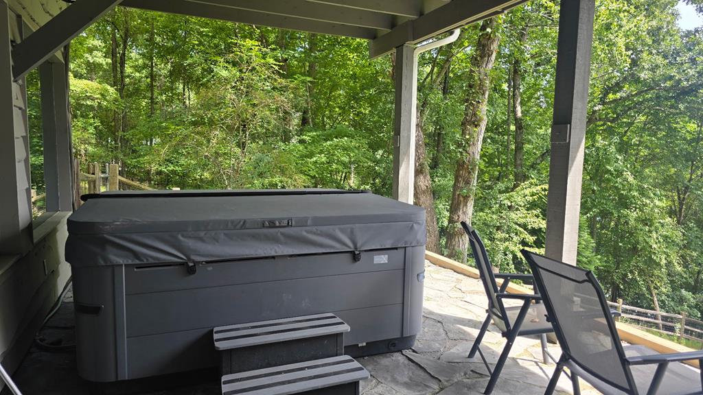 1243 Forest Drive
