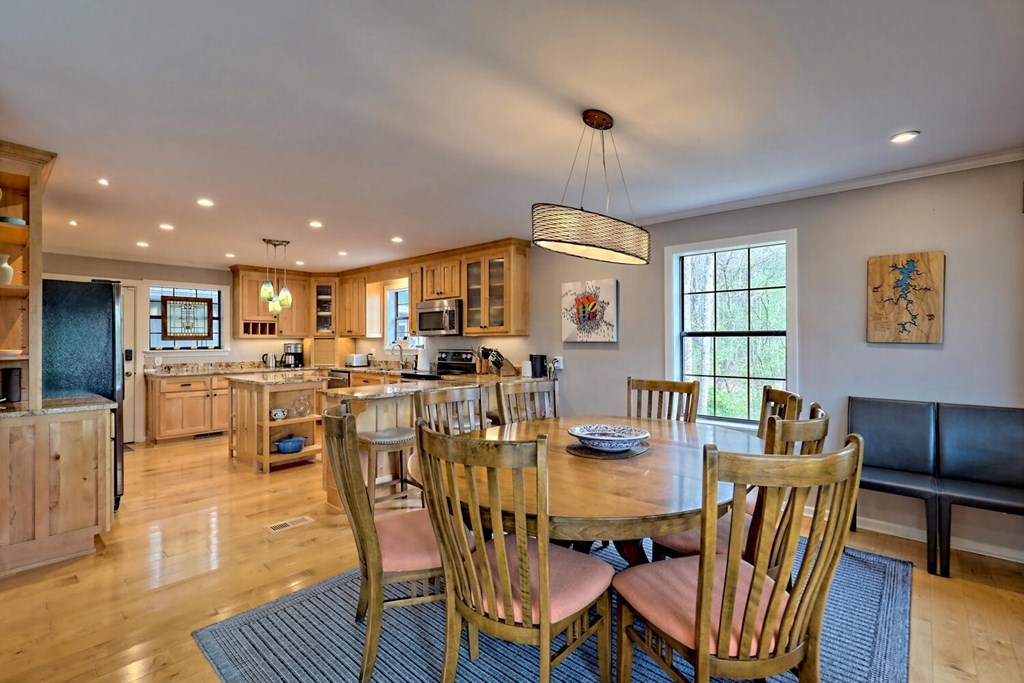 1243 Forest Drive