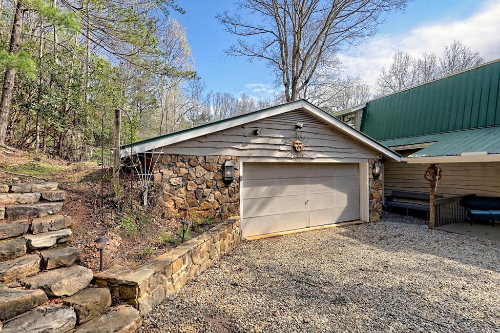 1243 Forest Drive