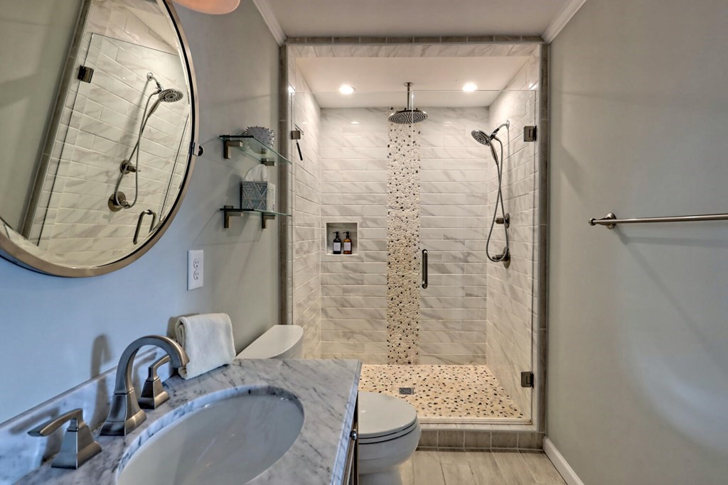 1243 Forest Drive