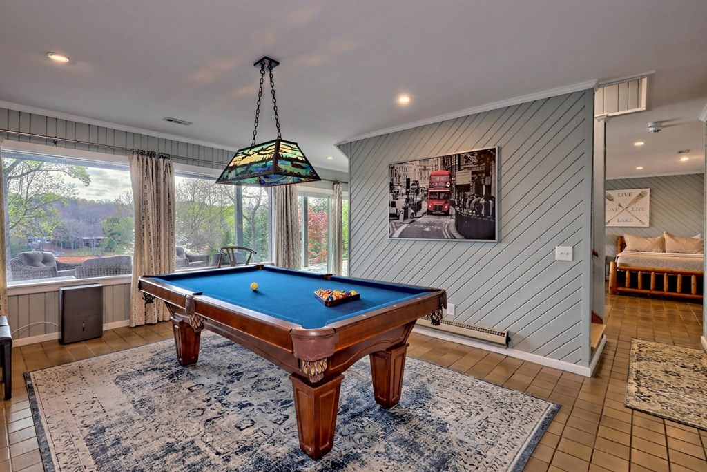 1243 Forest Drive