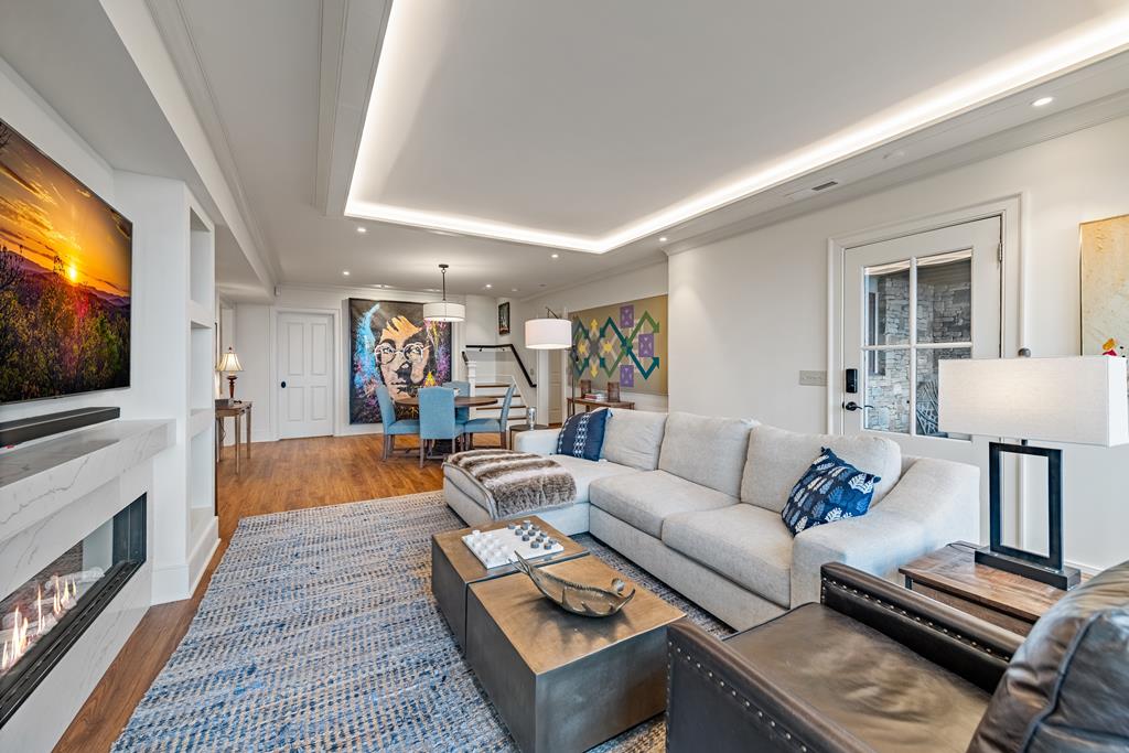 1115 Outlook Road