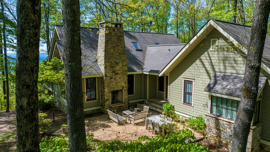 1115 Outlook Road