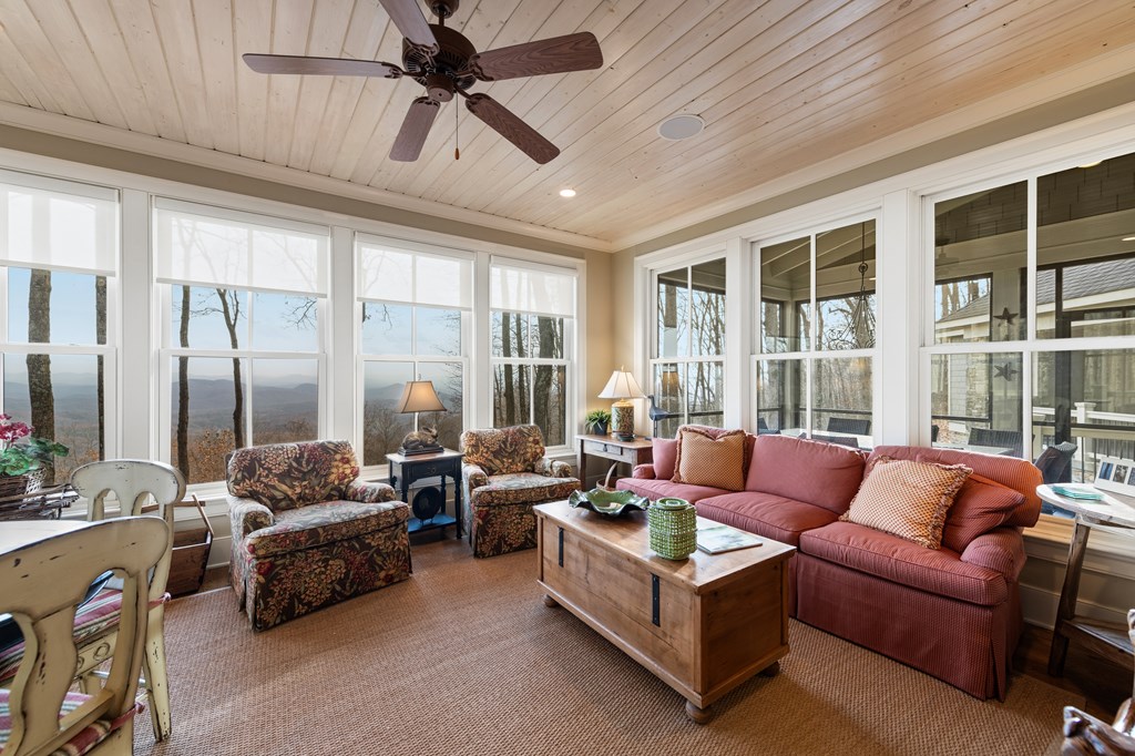 1115 Outlook Road