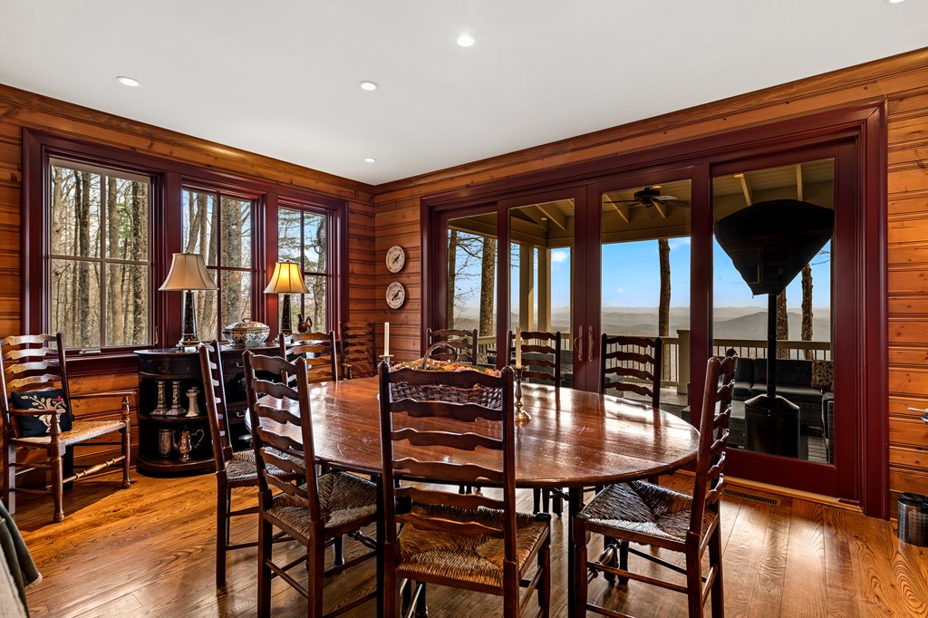 1115 Outlook Road