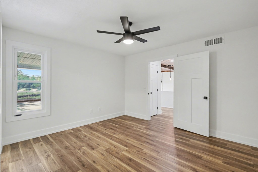 233 Bradshaw Road