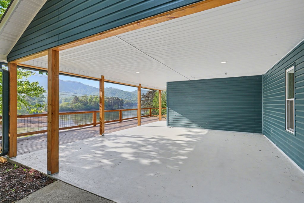 233 Bradshaw Road