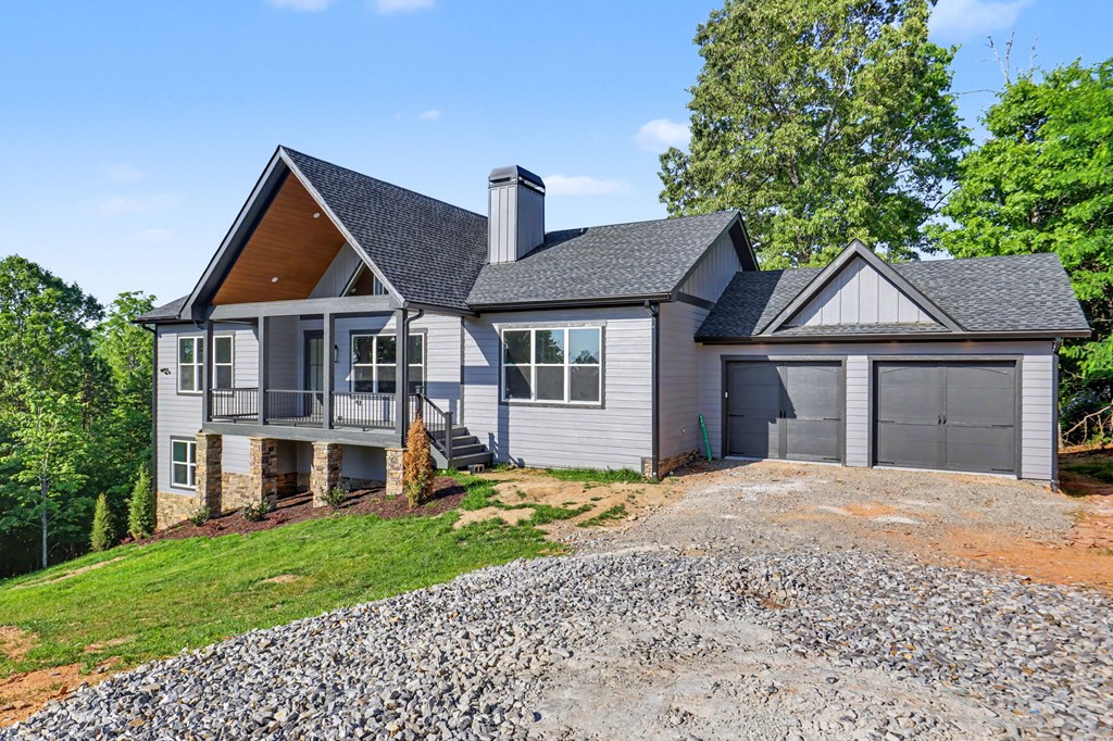 383 Rustic Barn Trail