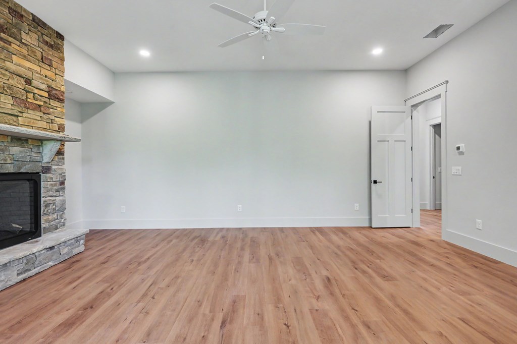 383 Rustic Barn Trail