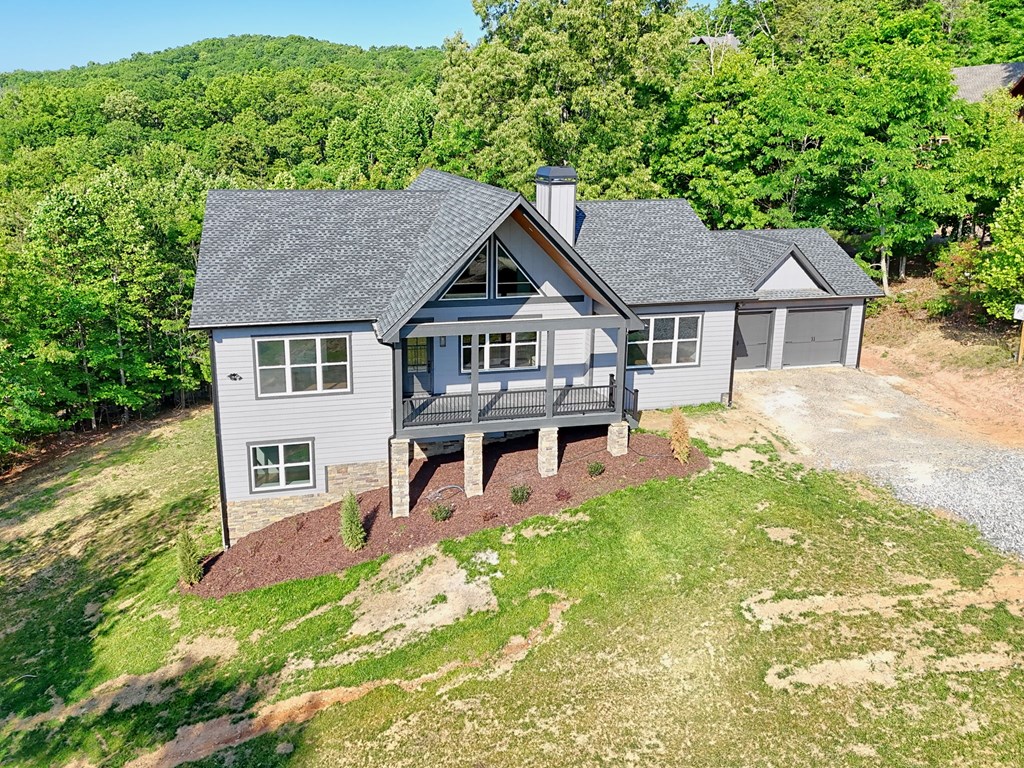 383 Rustic Barn Trail