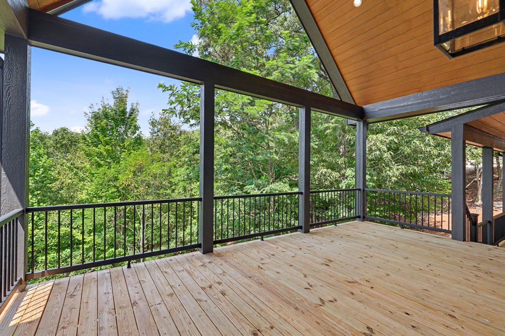 383 Rustic Barn Trail