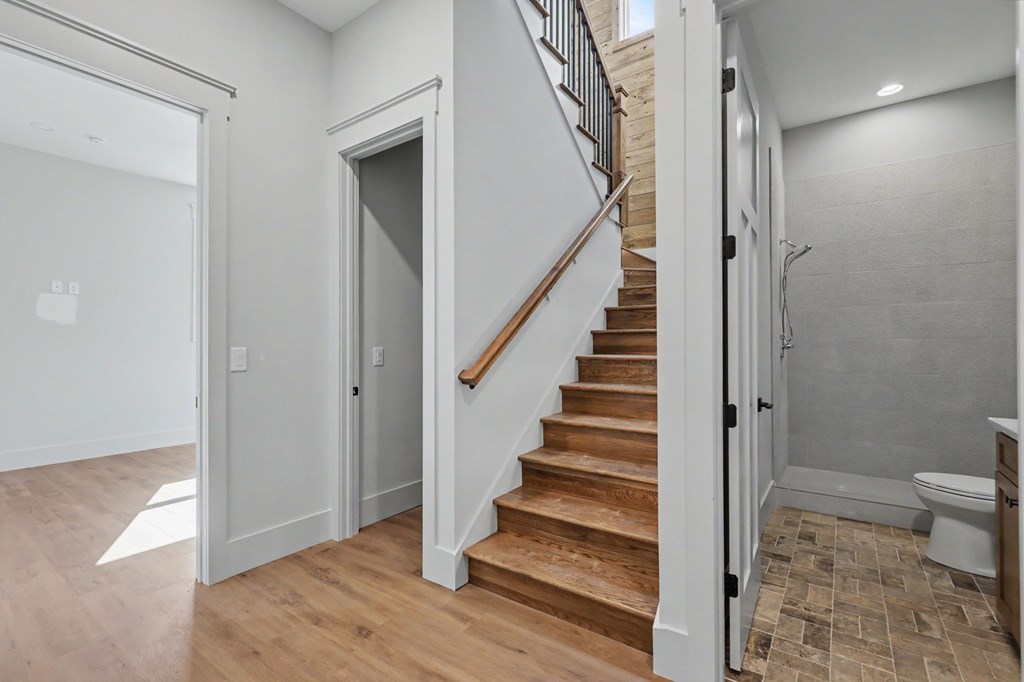 383 Rustic Barn Trail