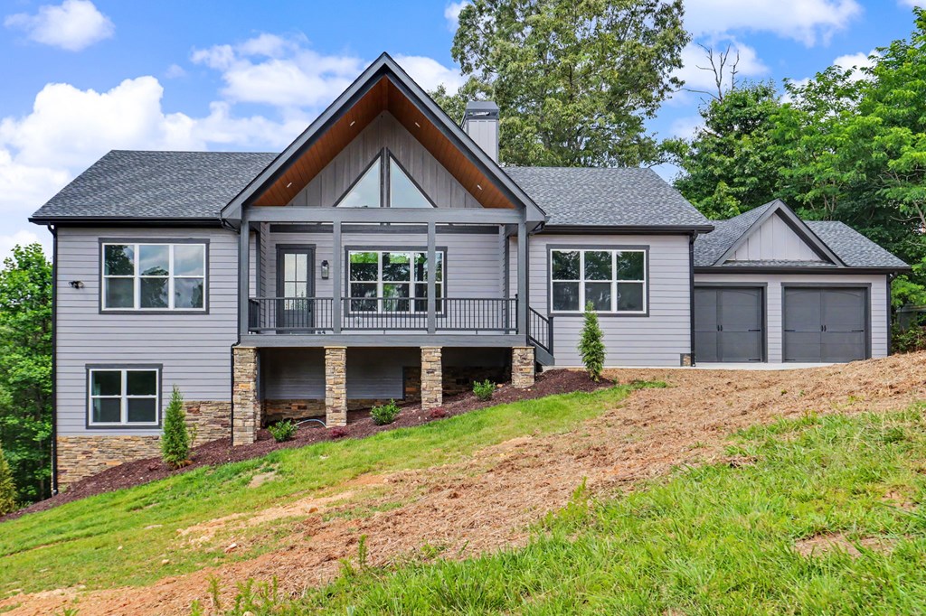 383 Rustic Barn Trail