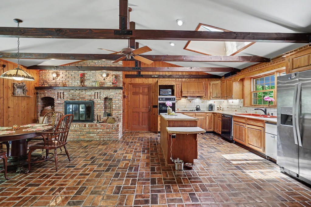 1127 Burch Branch Road