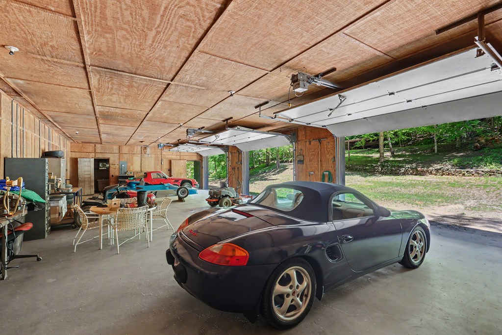 1127 Burch Branch Road