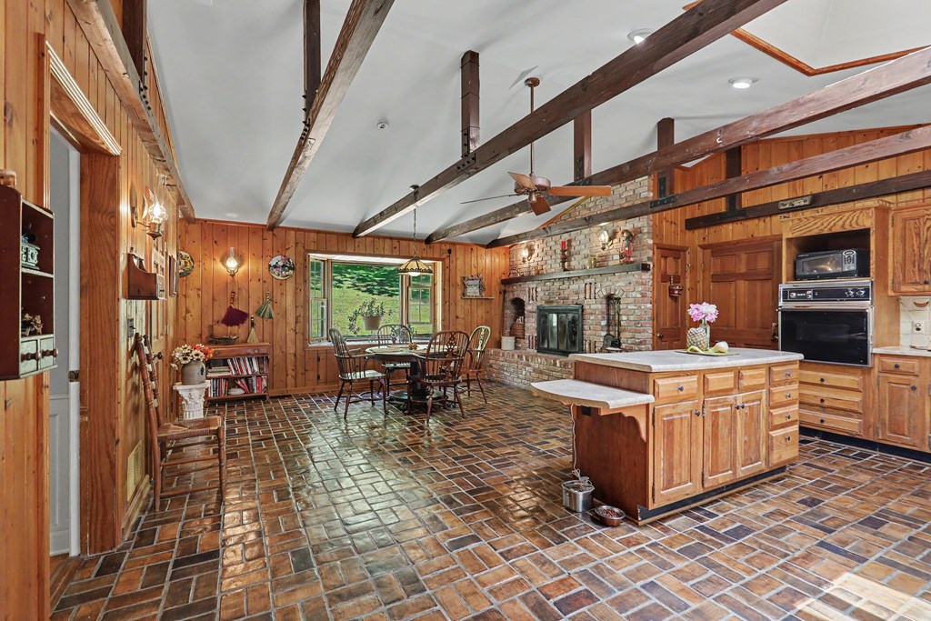 1127 Burch Branch Road