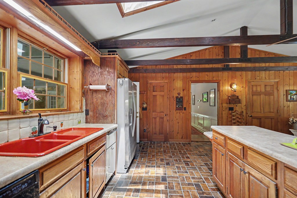 1127 Burch Branch Road