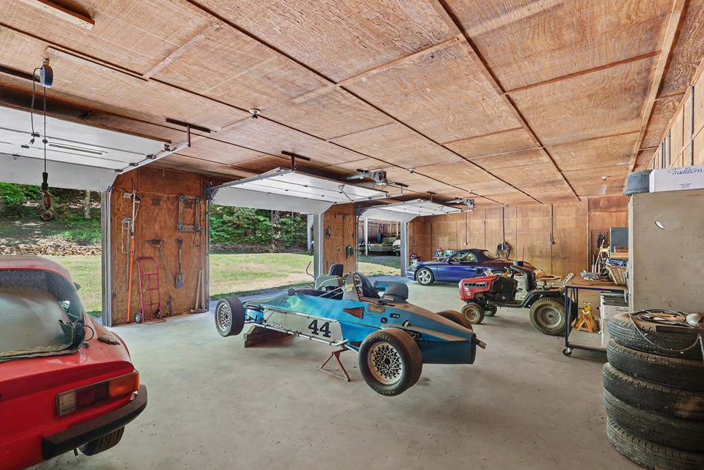 1127 Burch Branch Road