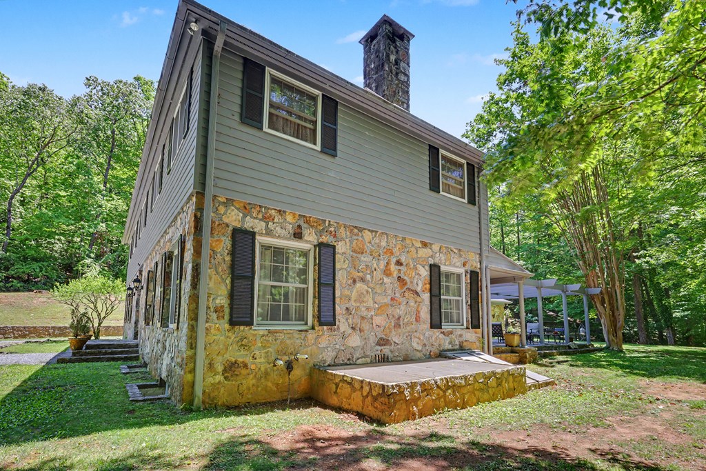 1127 Burch Branch Road