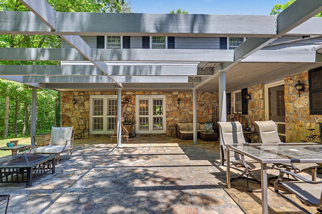 1127 Burch Branch Road