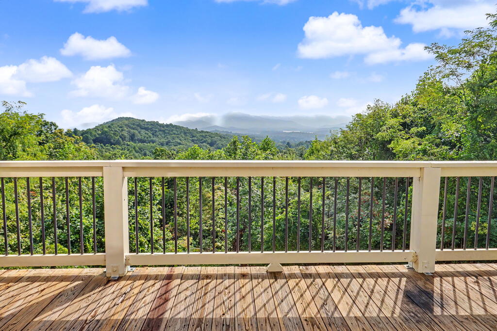 575 Longview Drive