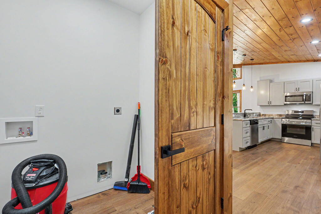 48 Woodleaf Road