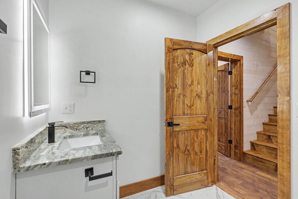 48 Woodleaf Road