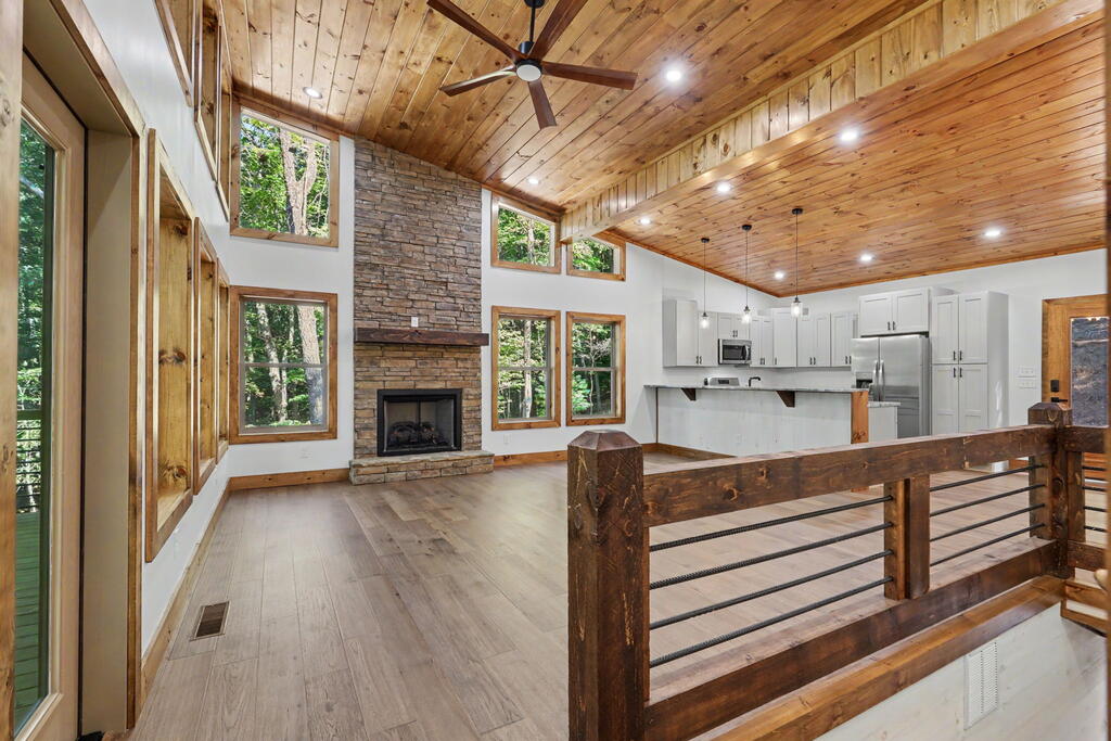 48 Woodleaf Road