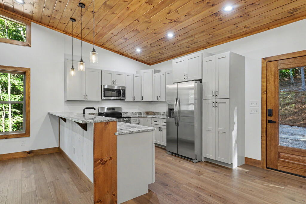 48 Woodleaf Road