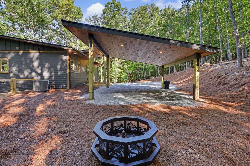48 Woodleaf Road
