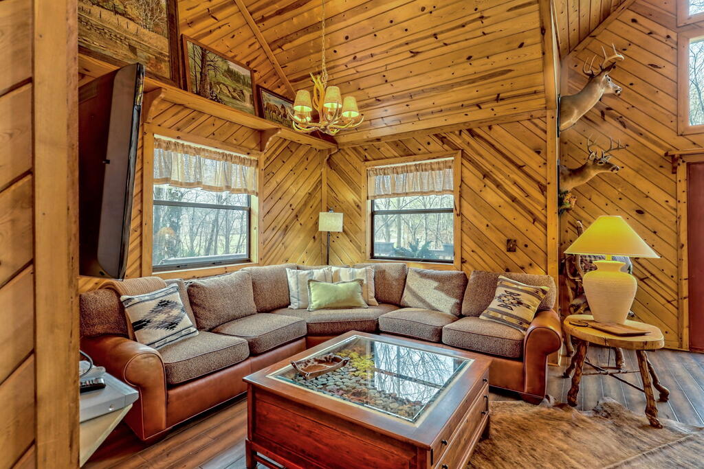 3195 Creekview Road