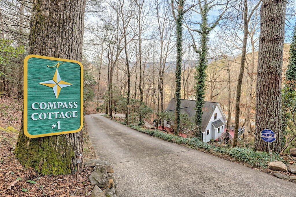 3195 Creekview Road