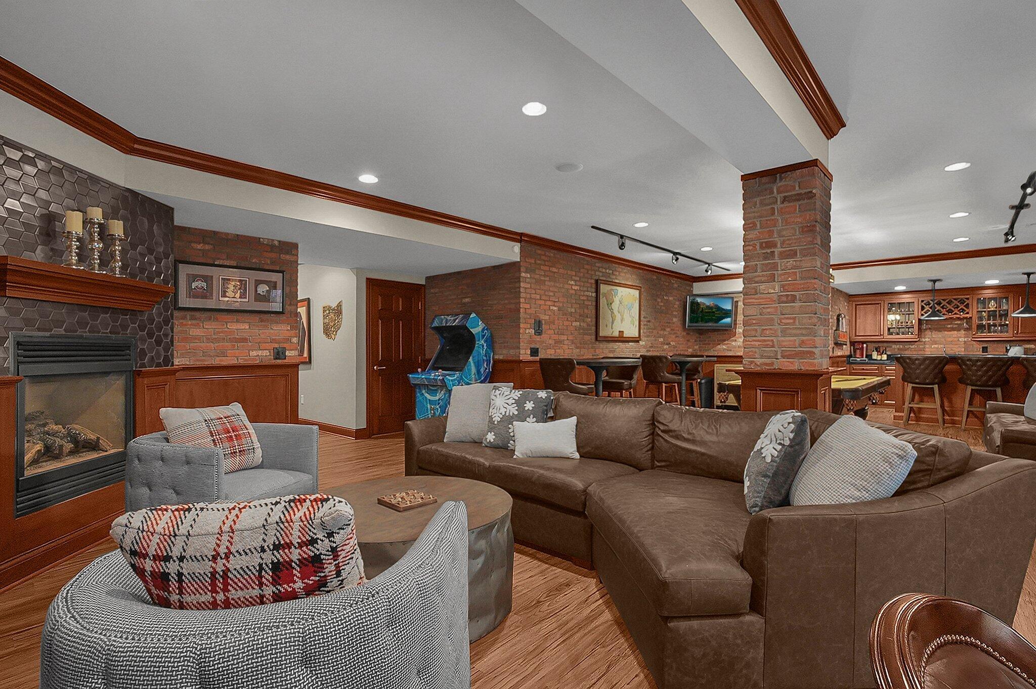 2443 Shepherd Court